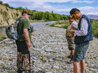 CSI Fish Game Compliance Coordinator Hamish Stevens checks on anglers fishing the Hakataramea River Photo Credit Lee Sarson 2