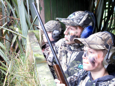 A mag Kids hunting.jpg V2