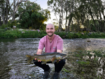 WFR2526.92 Tilmann Hahn with stunning brown from a lower Ahuriri River tributary.