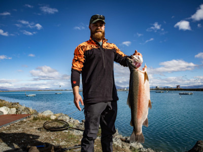 WFR2425.10 Robert Hopkins with a 20.5 pound rainbow trout from the canals