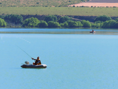 WFR2425 57 Anglers enjoying the tranquil waters of Lake Aviemore. Photo J Van Beers.