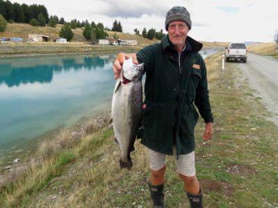WFR1819.54 Denis Howard and his Tekapo Canal salmon credit Rhys Adams