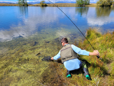 WFR2122.51 early atumn is a great time to enjoy some late season dry fly fishing at a amll high country lake 2