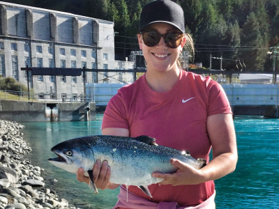 WFR2122.28 Bek Green with Christmas dinner caught from the Tekapo Canal photo Simon Green