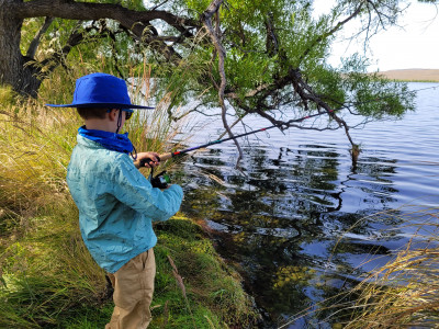 WFR2122.38 summertime fishing at Lake Alexandrina Credit Rhys Adams