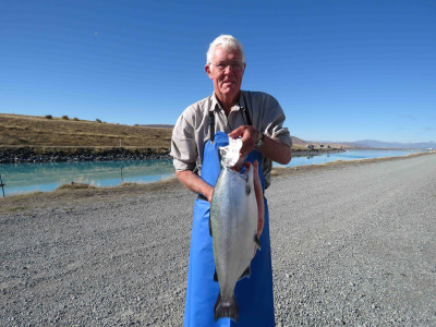 WFR1819.58 Russell Wood displays his 25 pound Tekapo Canal salmon Credit R Adams