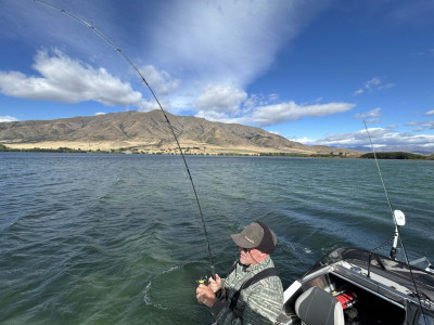 WFR2324.54 Stephen Brailsford sets the hook on a Lake Benmore trout