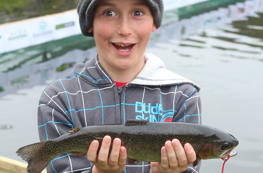 Manawatu children’s fish-out day