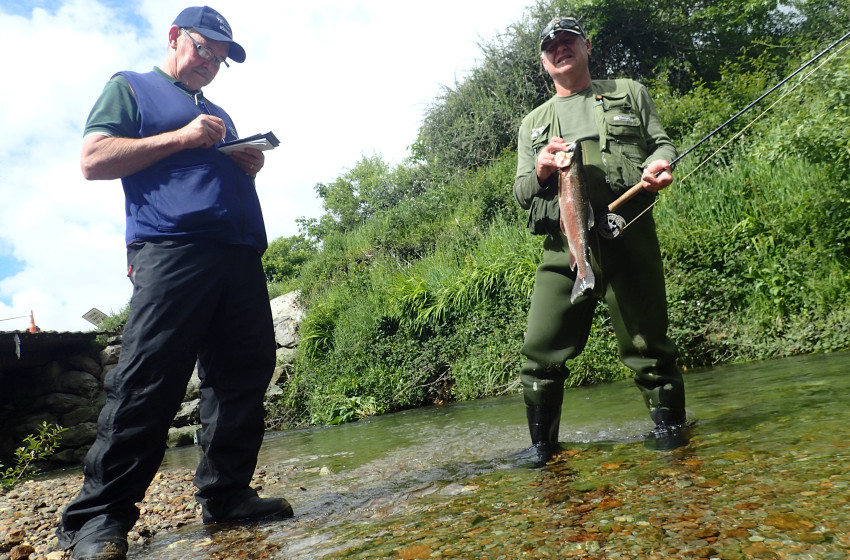 Thumbs up for anglers