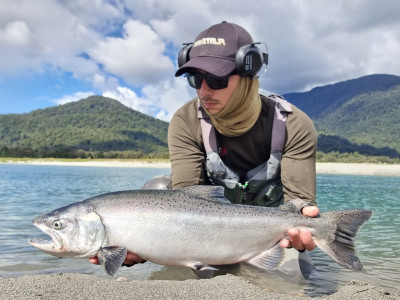 Julien Lopez with est10lb salmon