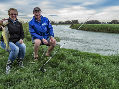 Bait fishing Barbara and Gary 1 002