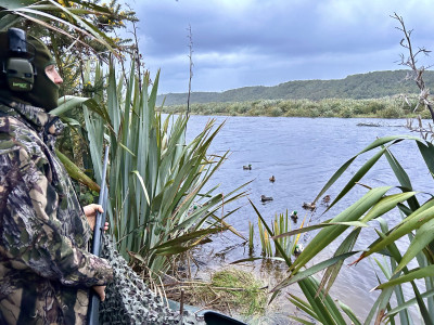 Alex Stewart making use of windy conditons to target birds on large water v2.