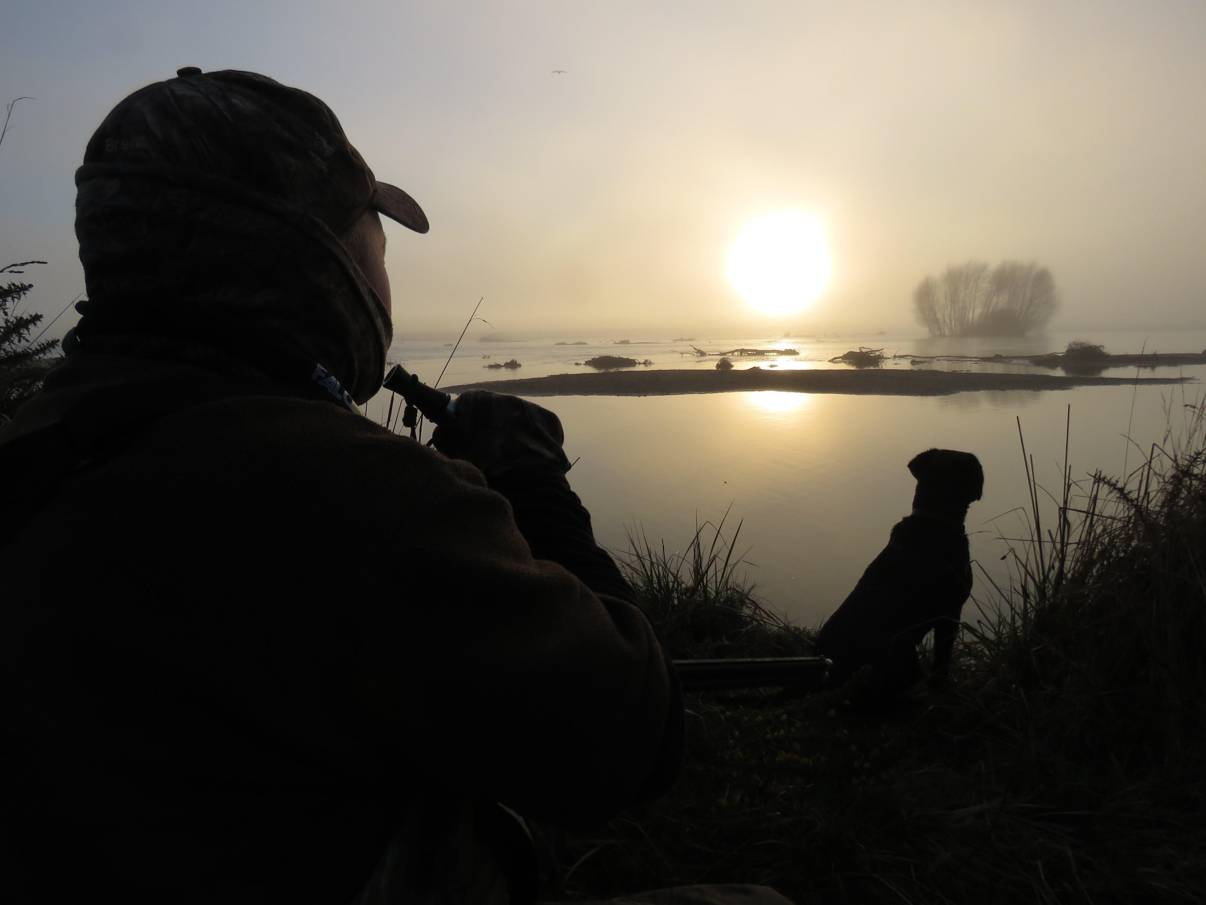 BB May 2019 CSI 3 Brent Growcott hunts the Waitaki River on a frosty July morning credit R Adams
